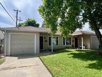 Building Photo - 1707-1709 Madrone Avenue