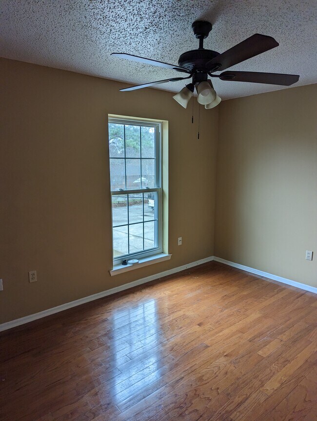 Building Photo - 15859 Maison Orleans Ct