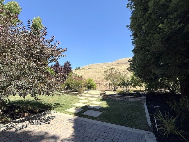 Building Photo - Spectacular Anderson Ranch Beauty Backing to Open Space !
