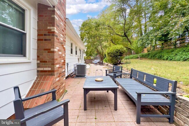 Building Photo - 8614 Arley Dr