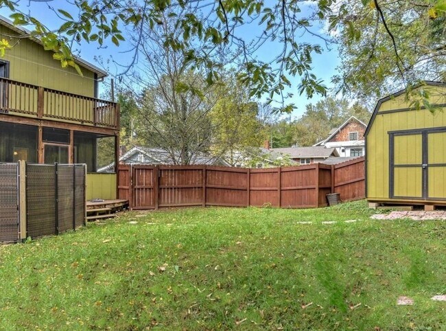Building Photo - 58 Belmont Ave