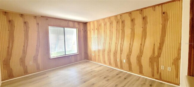 Building Photo - 3775 40th Ln S