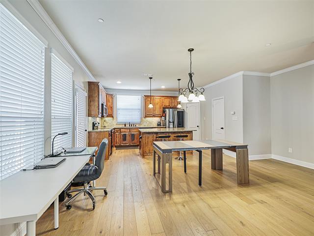 Building Photo - 2500 Rockbrook Dr