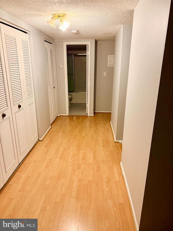 Building Photo - 5 Suntop Ct