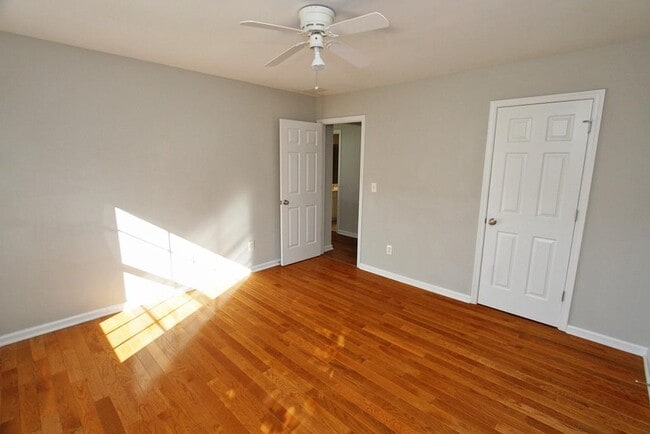 Building Photo - 5057 Bethpage Dr NE
