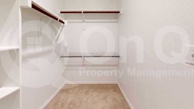 Building Photo - 936 Longleaf Ln