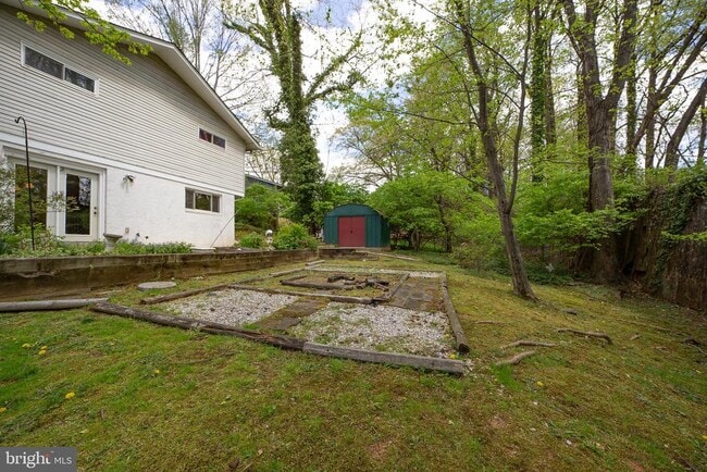 Building Photo - 6326 Rockhurst Rd