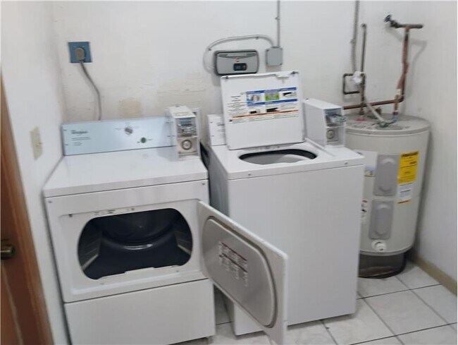 Building Photo - 1717 Shenandoah St