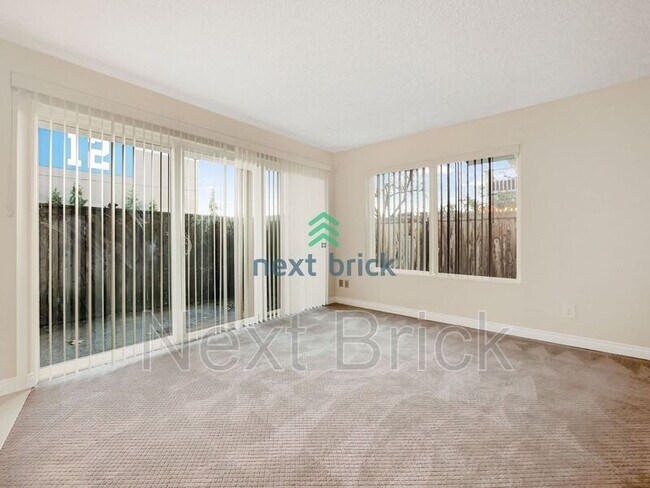 Building Photo - 5021 Ripley Ln N