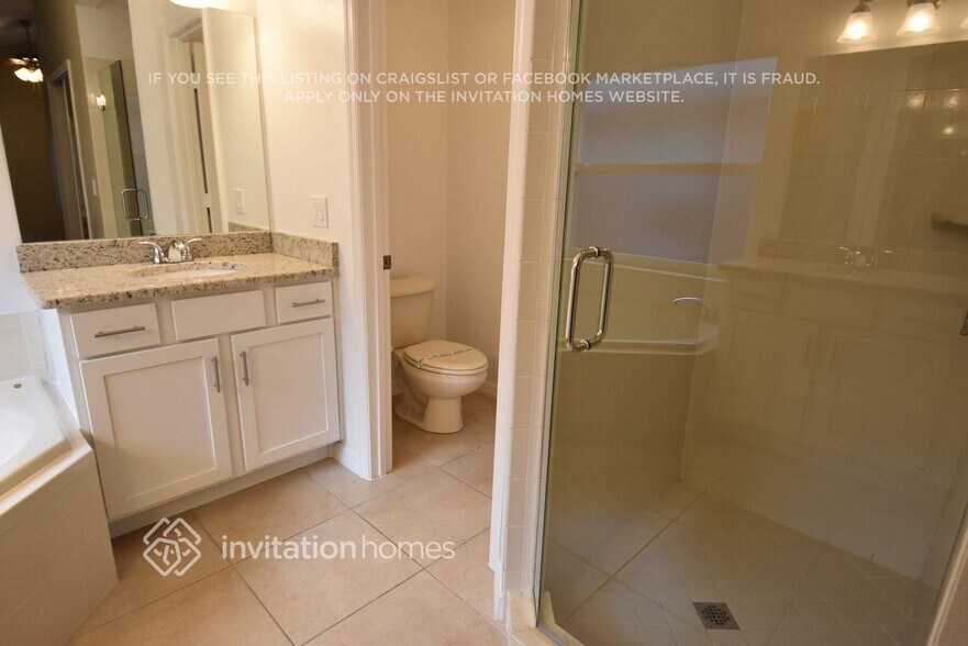 Building Photo - 16422 Cedar Run Dr
