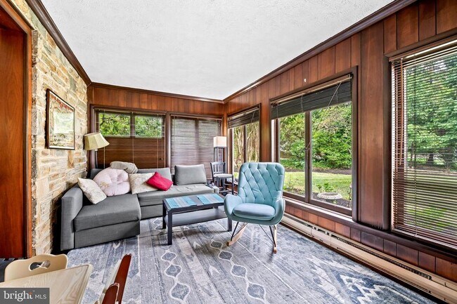 Building Photo - 5113 N Charles St