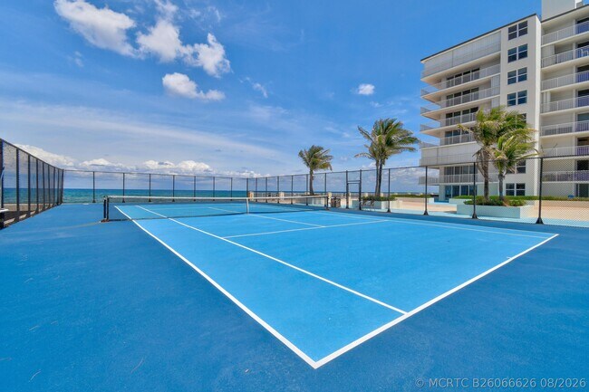 Building Photo - 3546 S Ocean Blvd