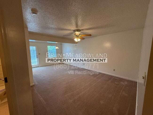 Building Photo - 6523 Doe Creek Way