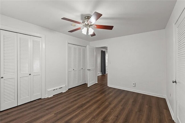 Building Photo - 207 Giffin Ave