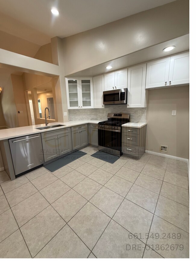 Building Photo - 8503 Spanish Bay Dr