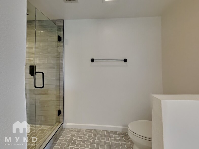 Building Photo - 5998 N 78th St