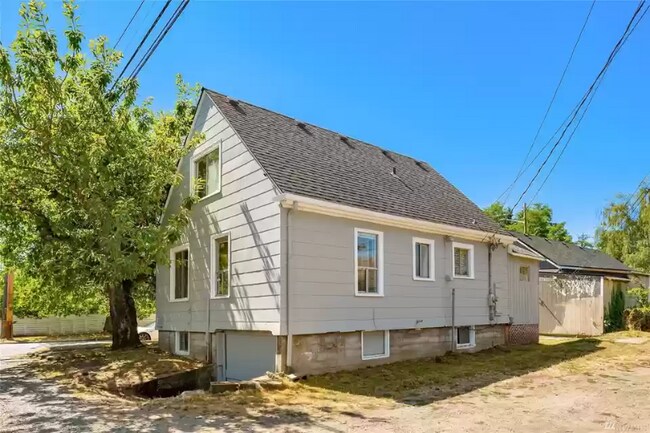 Building Photo - 1515 S 8th St