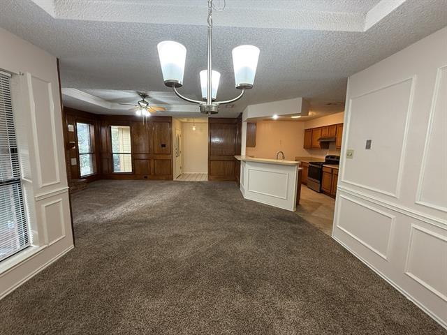 Building Photo - 816 Summit Dr