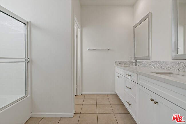 Building Photo - 12259 N Lima Way