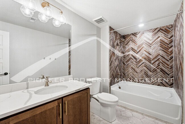 Building Photo - Stunning Home with Central AC and 2-Car Garage