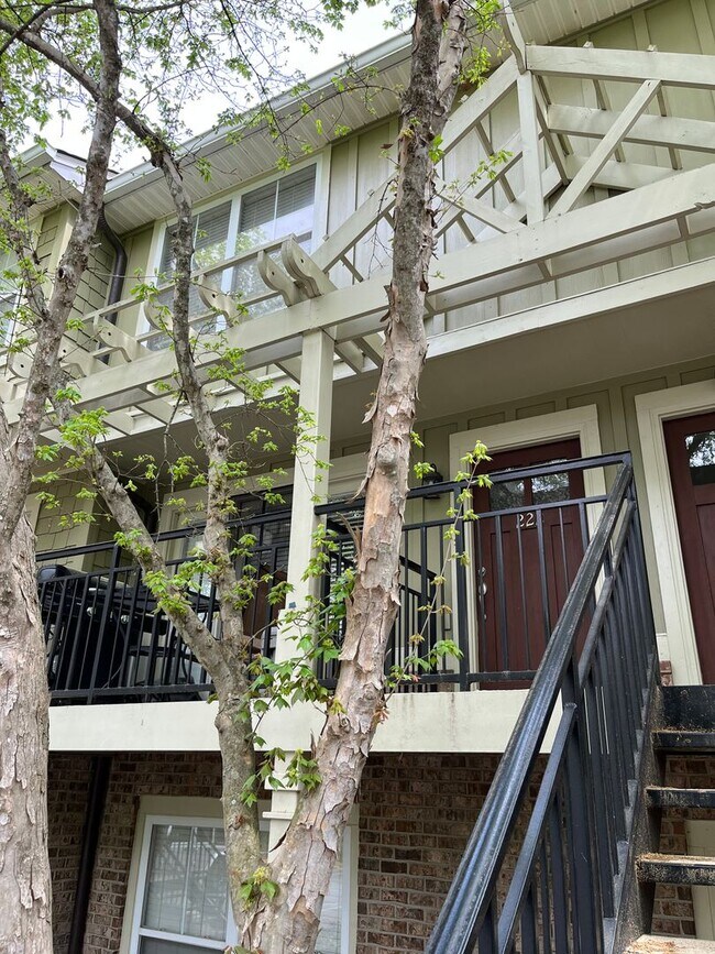 Primary Photo - Lovely Condo in Gated Community at Brookwo...