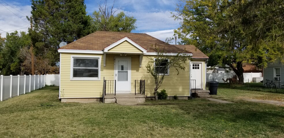 Primary Photo - 328 W 1950 N