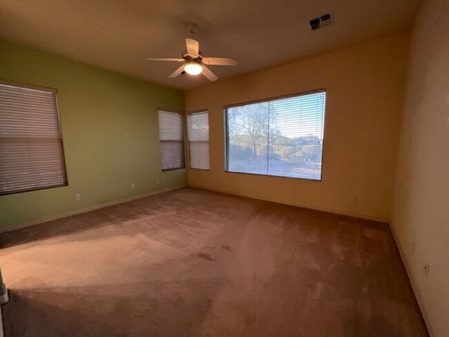 Building Photo - Laughlin Ranch 3 Bedroom