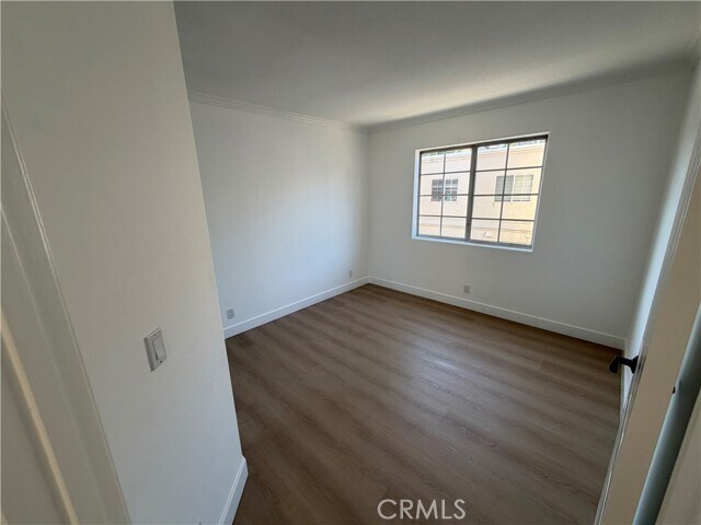 Building Photo - 5340 Las Virgenes Rd