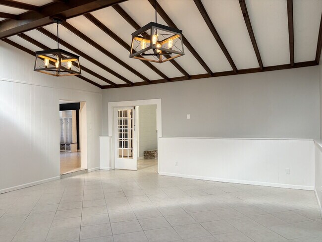 Building Photo - $200.00 Off The First Month's Rent!