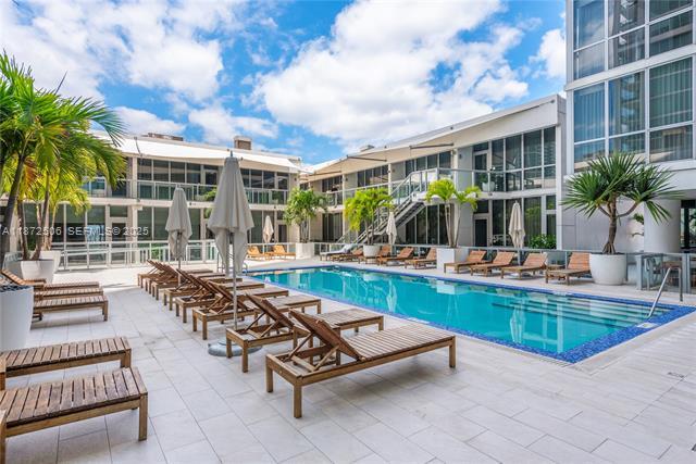 Building Photo - 1100 Biscayne Blvd