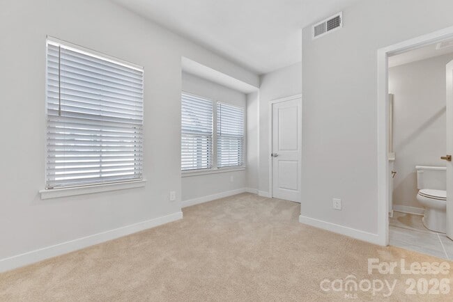 Building Photo - 440 Spearfield Ln