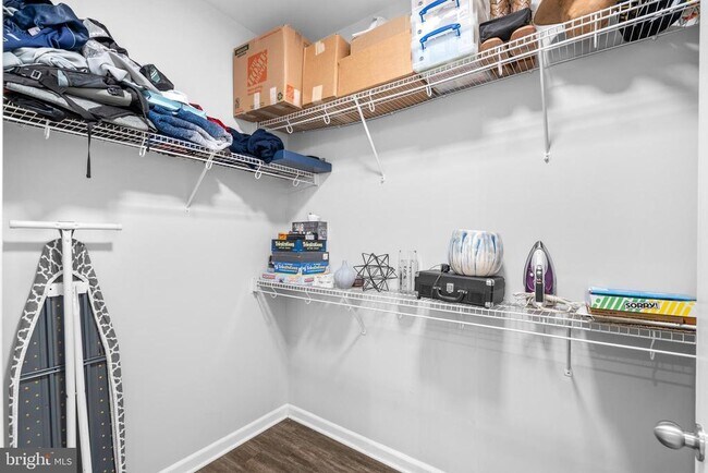 Building Photo - 501 Sunset View Terrace SE