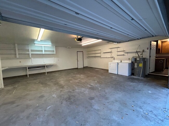 Building Photo - $500 off 1st Month's Rent!!! Charming Home on .25 acre Lot!