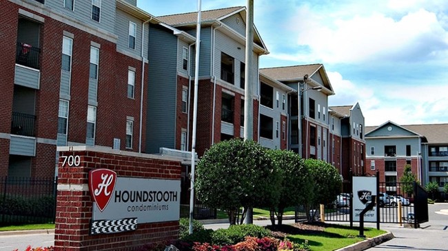 Primary Photo - Houndstooth Condominiums