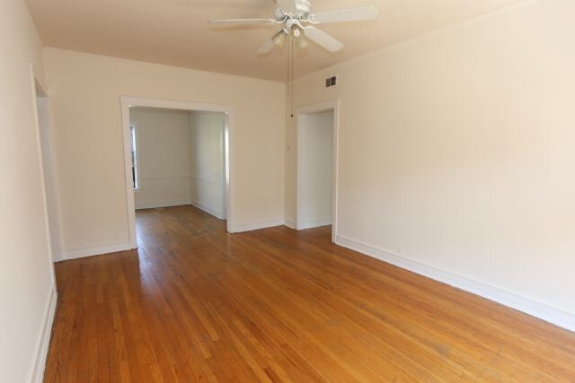 Building Photo - 836 W Waveland