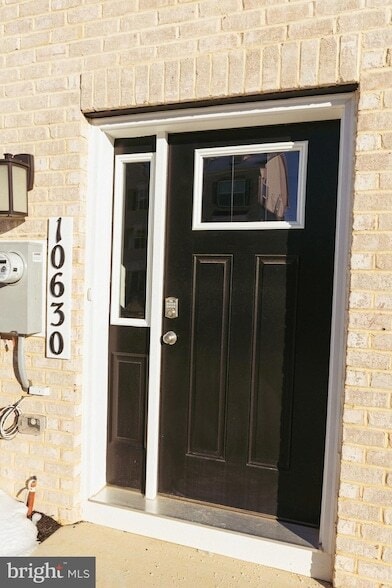 Building Photo - 10630 Meridian Hill Way