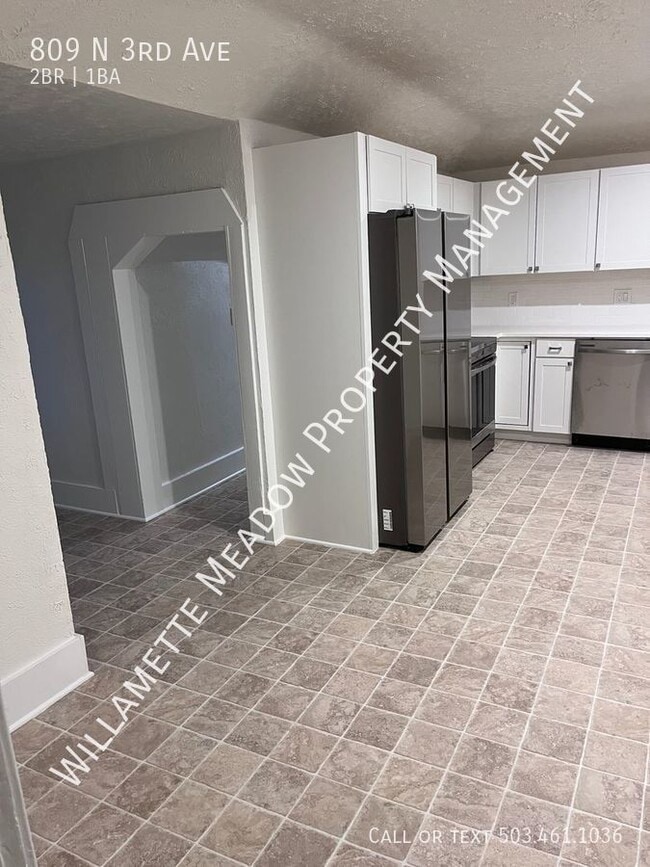 Building Photo - 809 N 3rd Ave