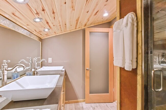 Building Photo - 96 Shilo Dr