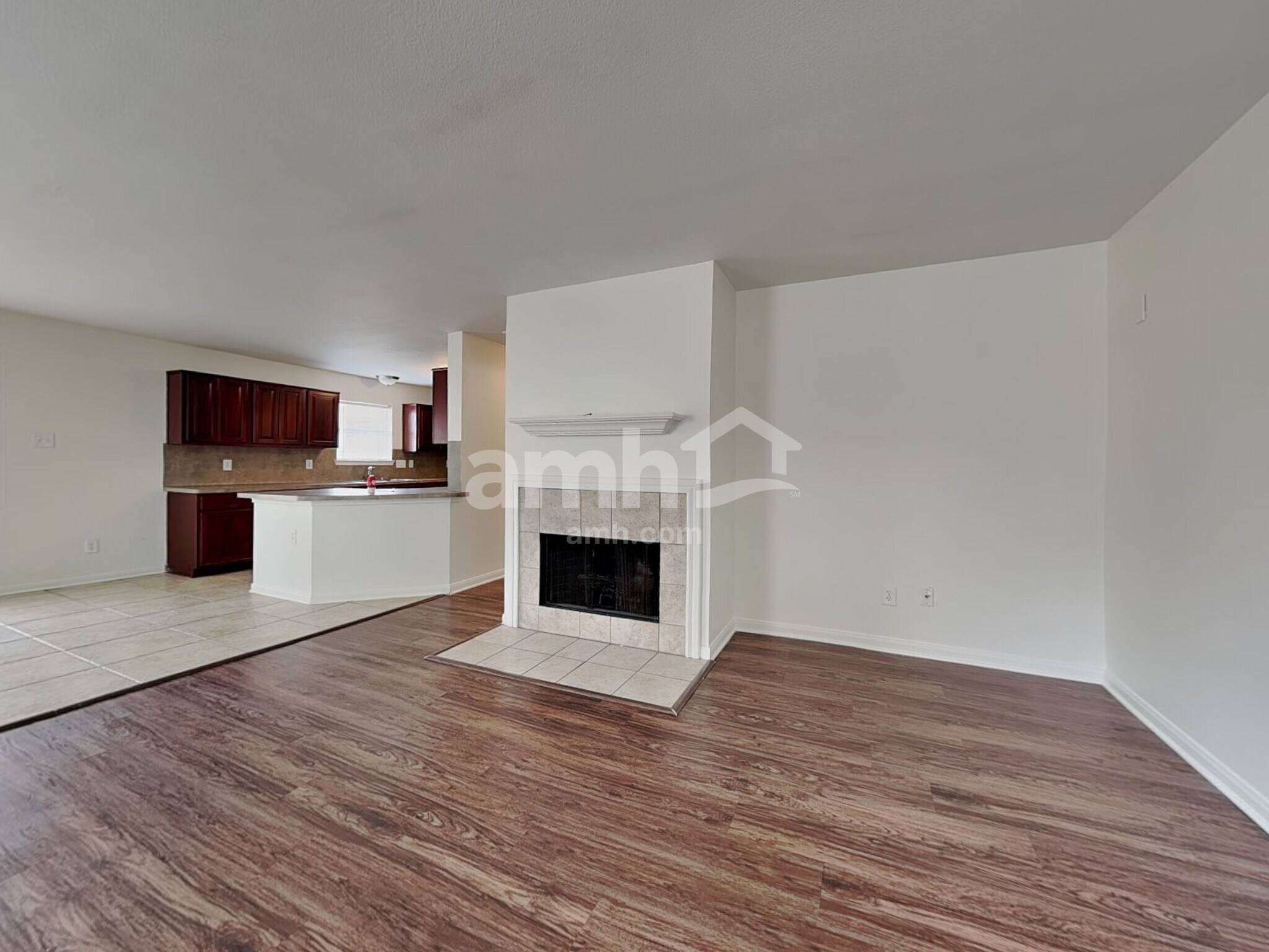 Building Photo - 20719 Dickinson Manor Ln