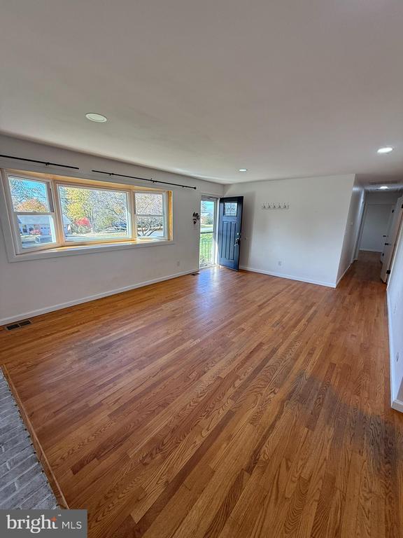 Building Photo - 8787 Hickory Hill