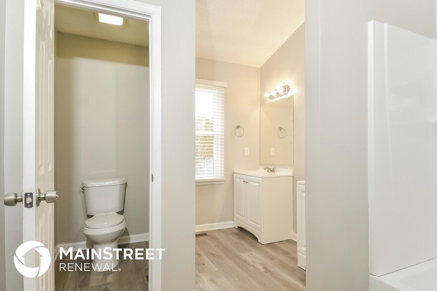 Building Photo - 3201 High View Cir