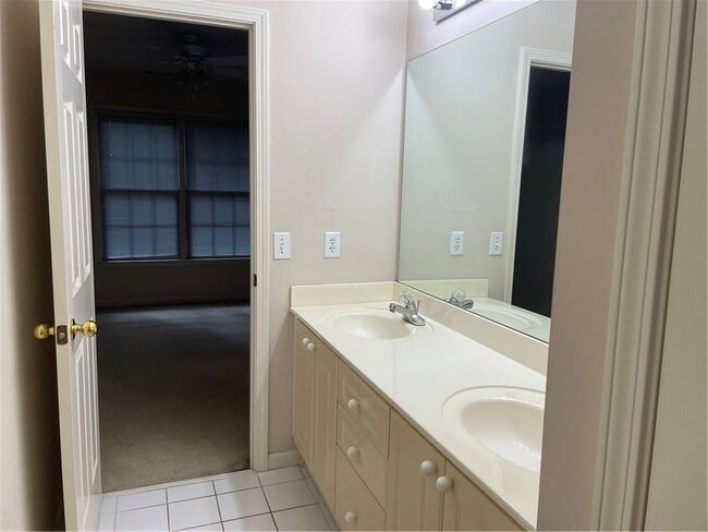 Building Photo - 1742 Chattakay Ln