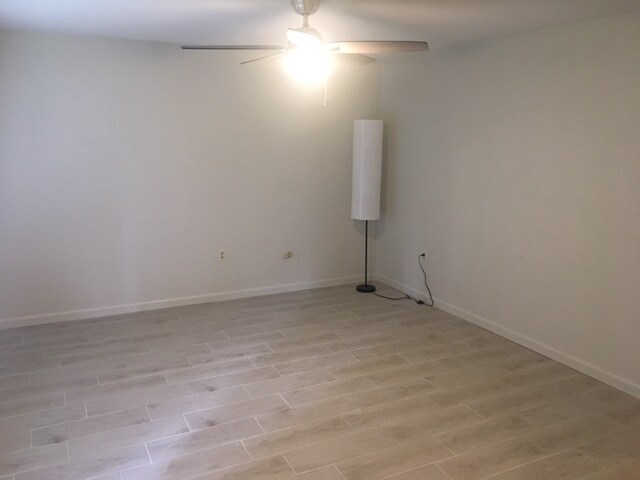 Building Photo - 505 University Walk