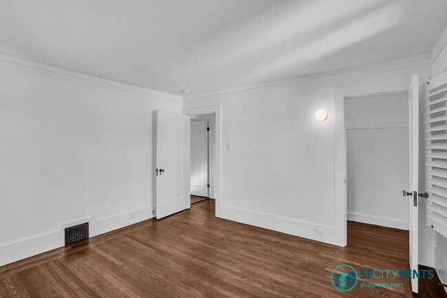 Building Photo - Forest Hill: Elegant Single Family Home