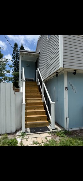 Building Photo - 10875 71st Ave