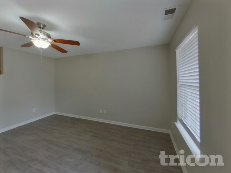 Building Photo - 134 Cottage Lake Way