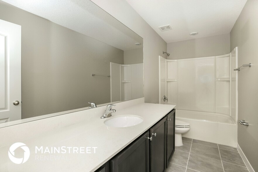 Building Photo - 123 Violet Ct