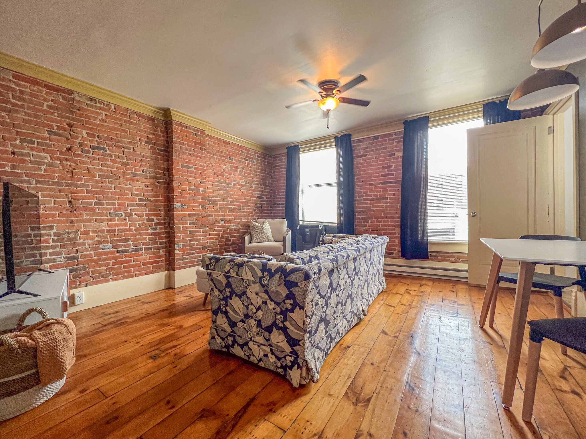 Building Photo - 1175 Iowa St