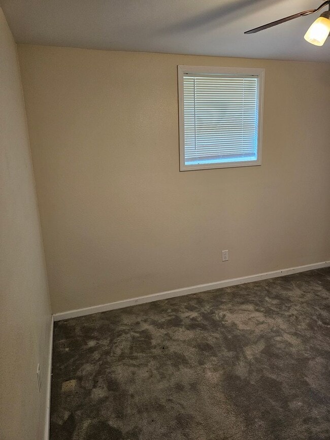 Building Photo - Cozy 1 bedroom,  1 bath $775