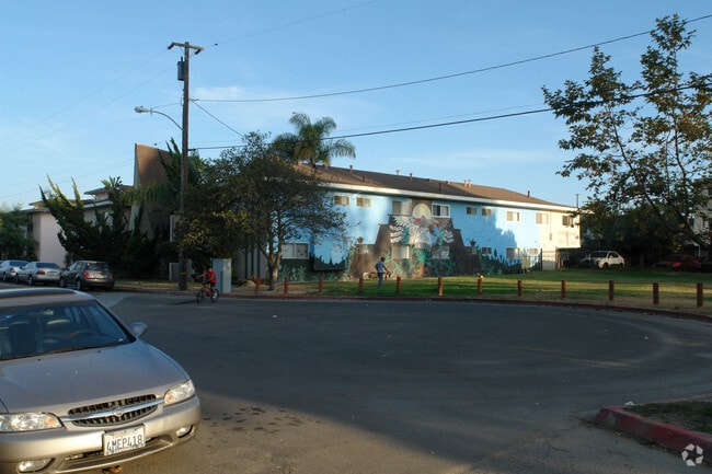 Building Photo - 6667 Picasso Rd